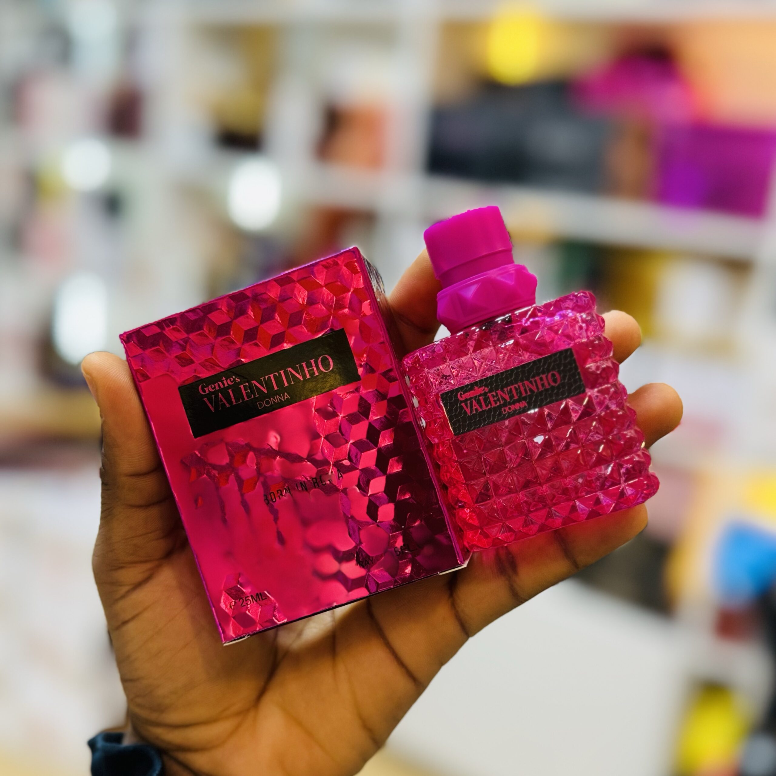 img_1847 Genie’s Valentino Donna Pink- 25ml - Image 1